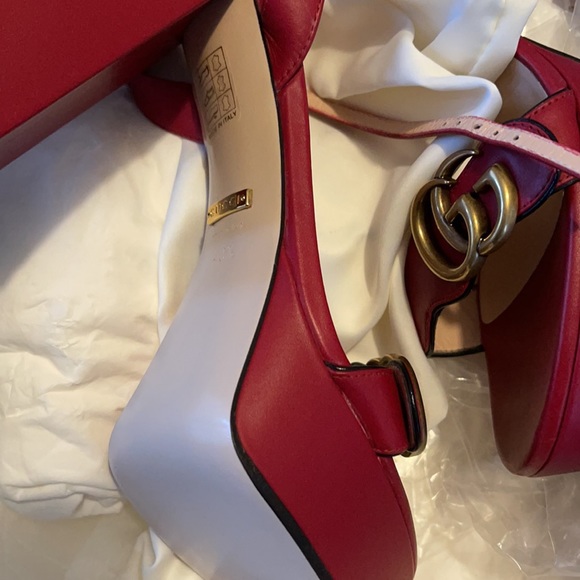 Gucci Marmont Platform Heel - Picture 7 of 9